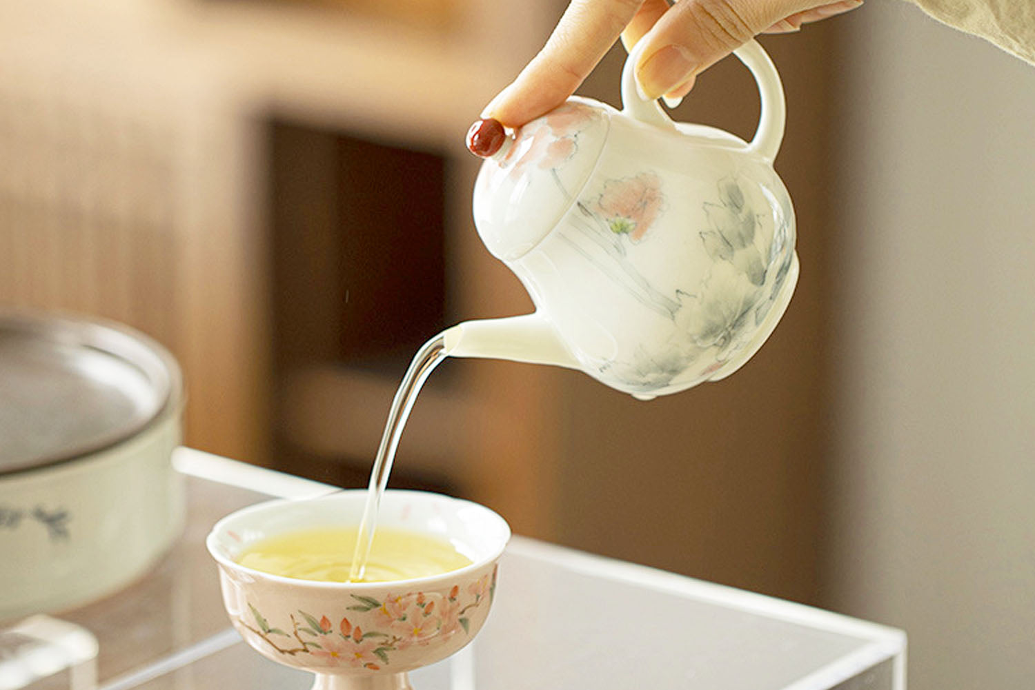 Teapot with Lotus Flower Pattern